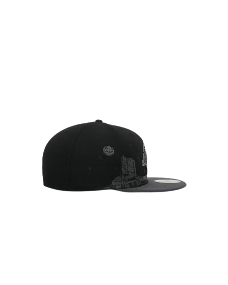 Men's New Era Black Los Angeles Lakers Planetary Tonal 59FIFTY Fitted Hat