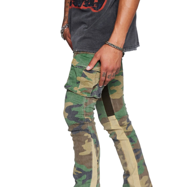 VALABASAS | Commander Stacked Flare Jean (Foliage Green)