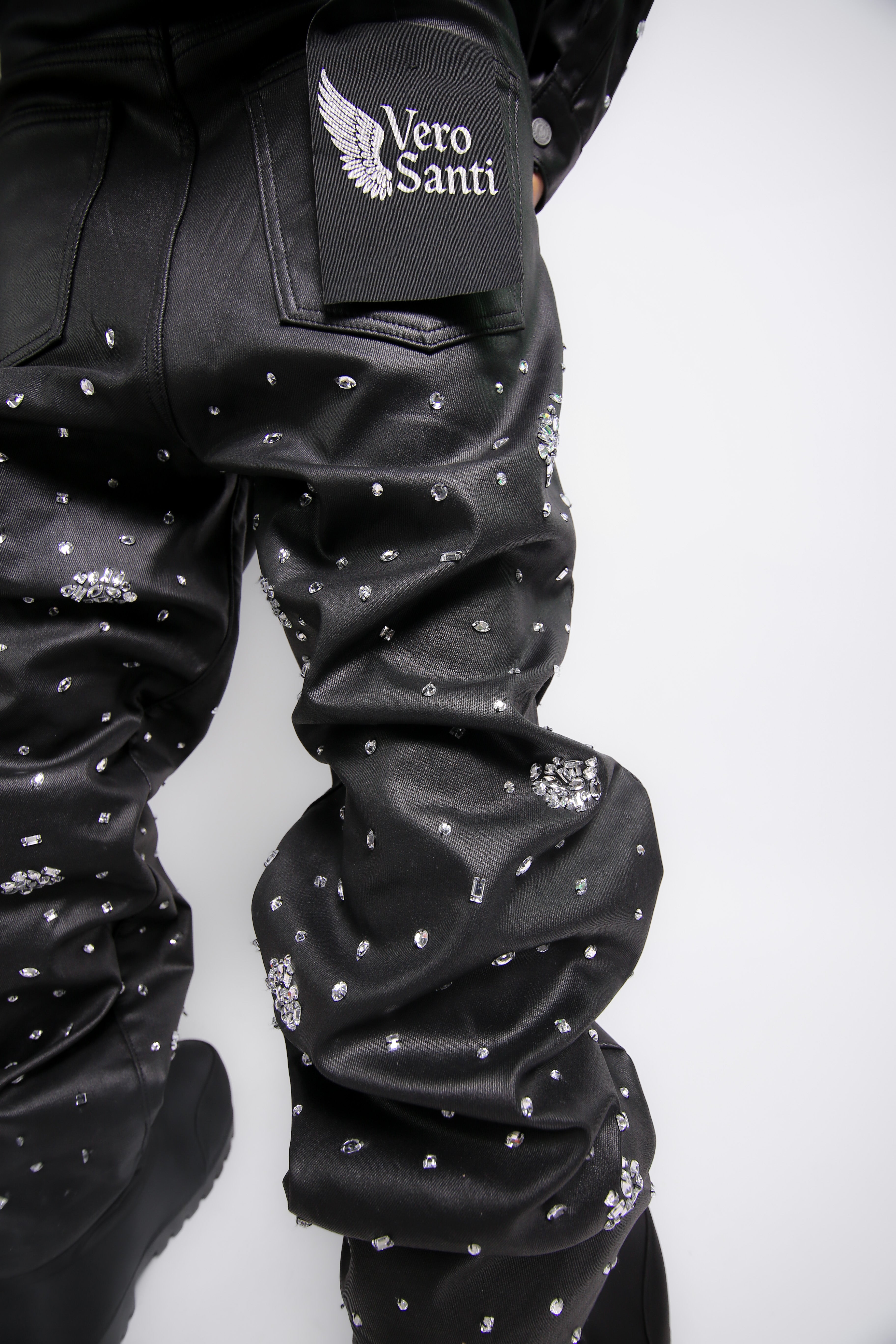 VERO SANTI | LUMINARY